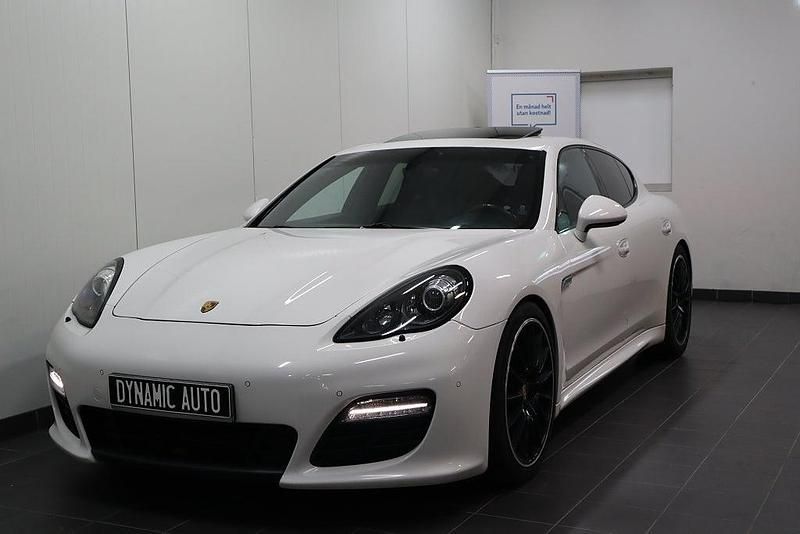 Begagnad Porsche Panamera 400 HK (294 kW) 2012 Vit Halvkombi