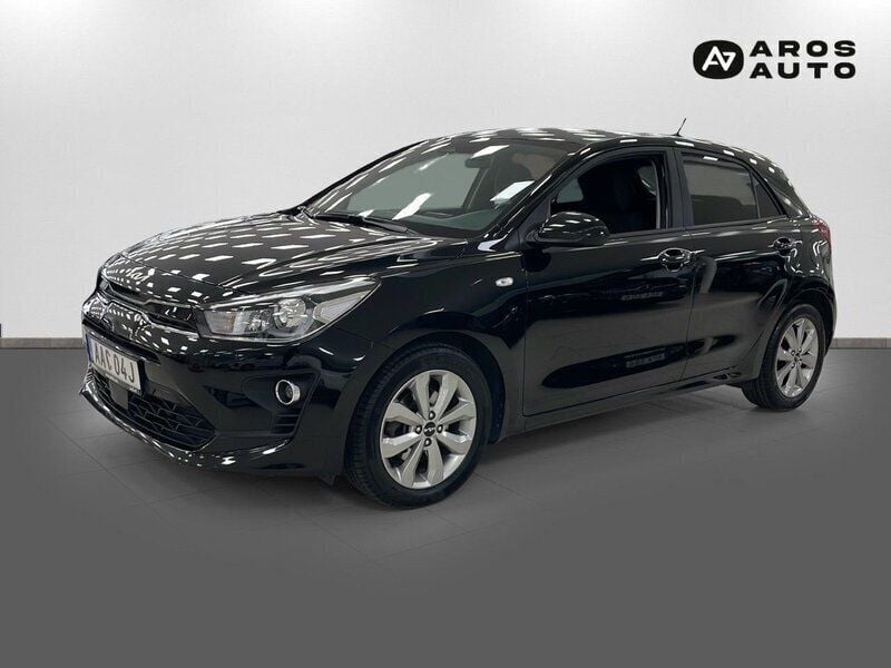 Svart Begagnad 2022 Kia Rio Advance Halvkombi | 174 500 kr (Marknadspris) - Bild 1/4