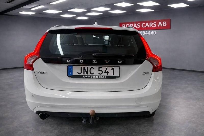 Begagnad Volvo V60 116 HK (85 kW) 2014 Vit Kombi