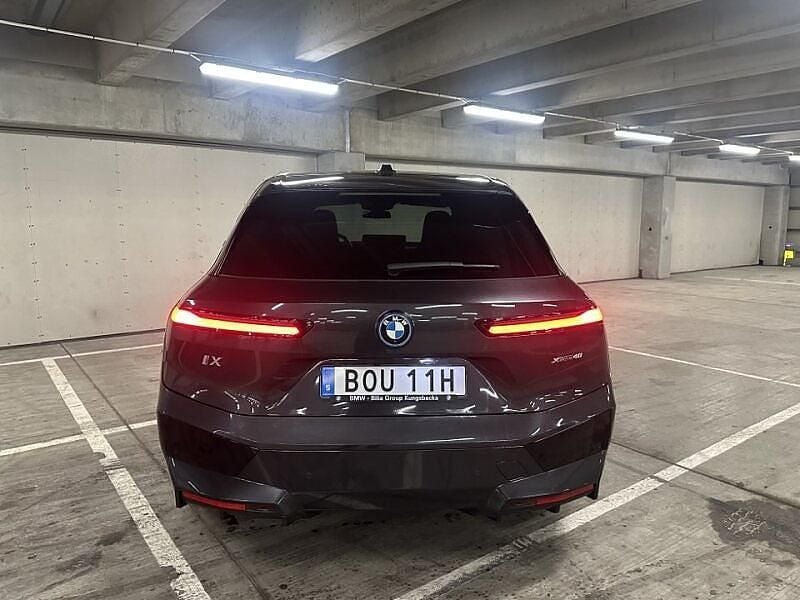 Begagnad BMW iX Comfort Edition 239 kW (326 HK) 2021 Grå SUV
