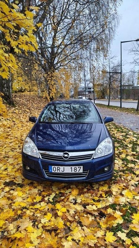 Blå Begagnad 2008 Opel Astra Halvkombi | 29 900 kr - Bild 1/4