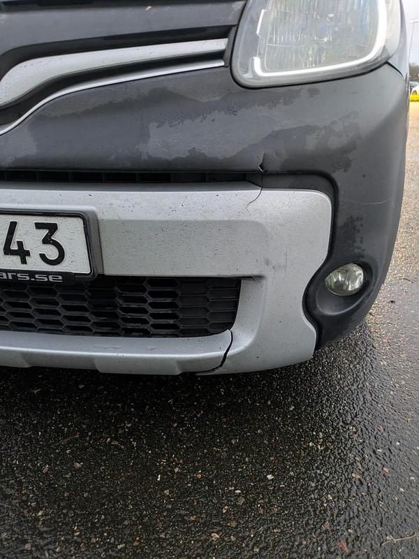 Begagnad Renault Kangoo 90 HK (66 kW) 2014 Minibuss