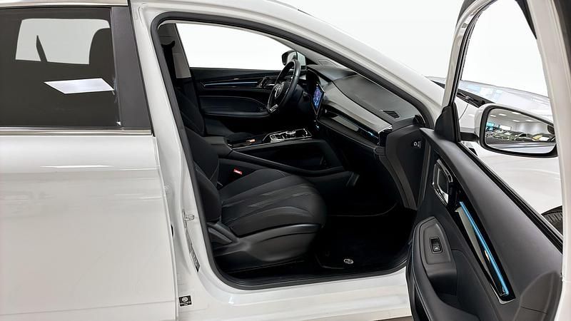 Begagnad MG MG5 EV 130 kW (177 HK) 2022 Vit Kombi