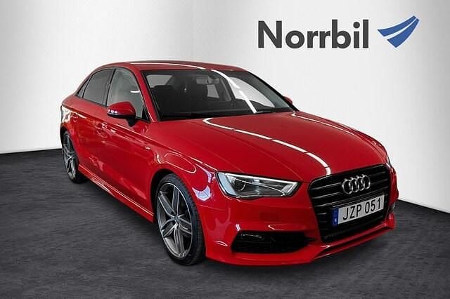 Begagnad Audi A3 S-Line 150 HK (110 kW) 2015 Röd Sedan