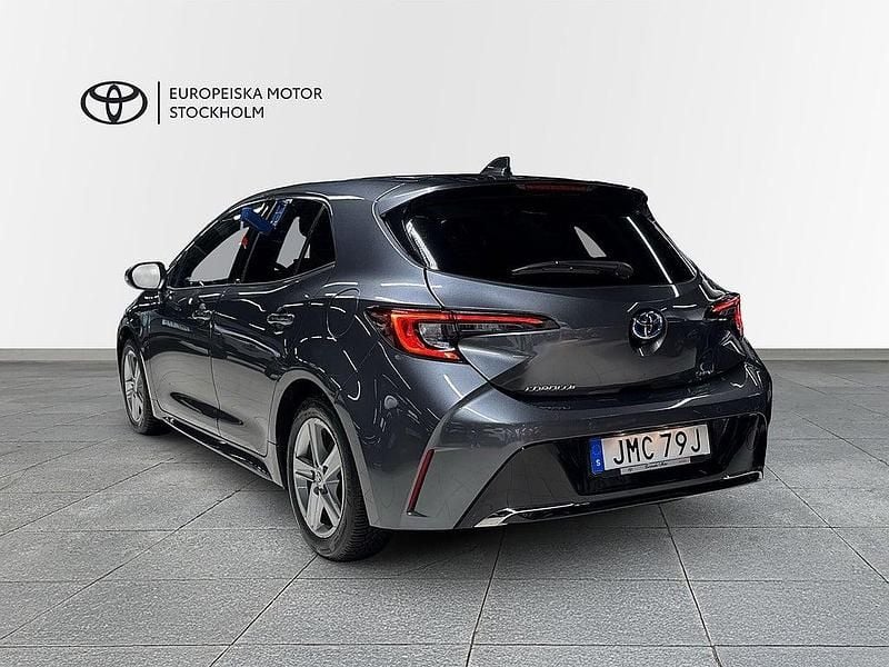 Begagnad Toyota Corolla Hybrid 141 HK (103 kW) 2024 Grå