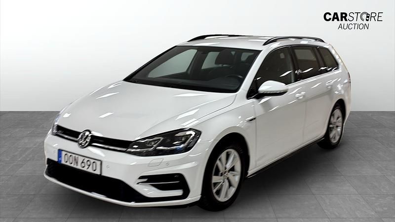 Vit Begagnad 2018 VW Golf VII Kombi | 199 900 kr - Bild 1/4