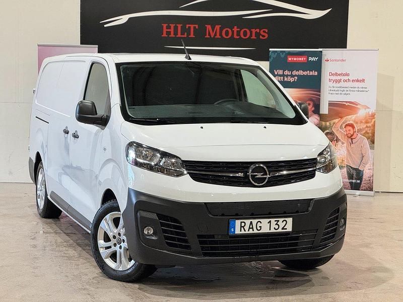 Vit Begagnad 2023 Opel Vivaro-e Combi Van | 399 000 kr - Bild 1/4