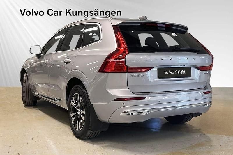 Begagnad Volvo XC60 Core 355 HK (261 kW) 2025 Silver SUV