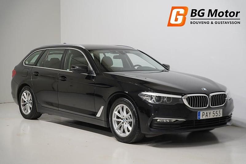 Begagnad BMW 520 191 HK (140 kW) 2017 Svart Kombi