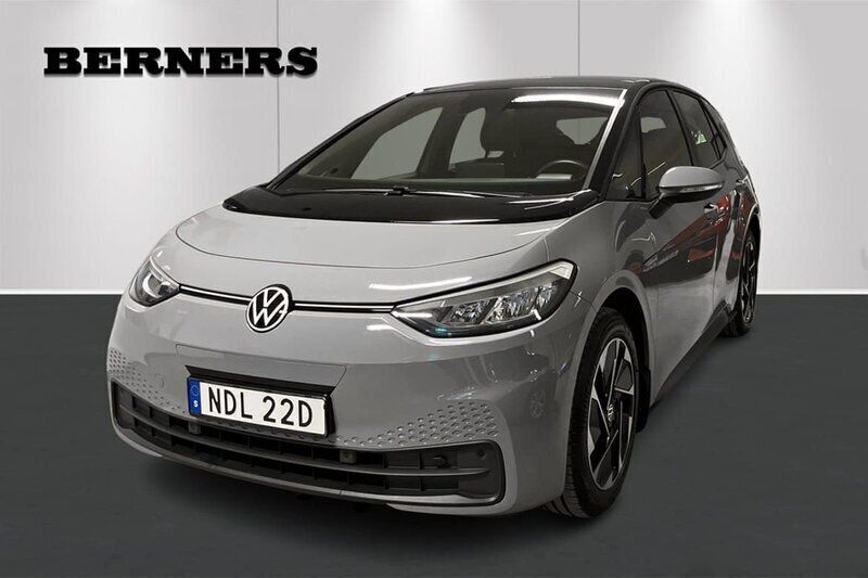 Grå Begagnad 2022 VW ID.3 Pro Performance Halvkombi | 259 900 kr (Bra pris) - Bild 1/4