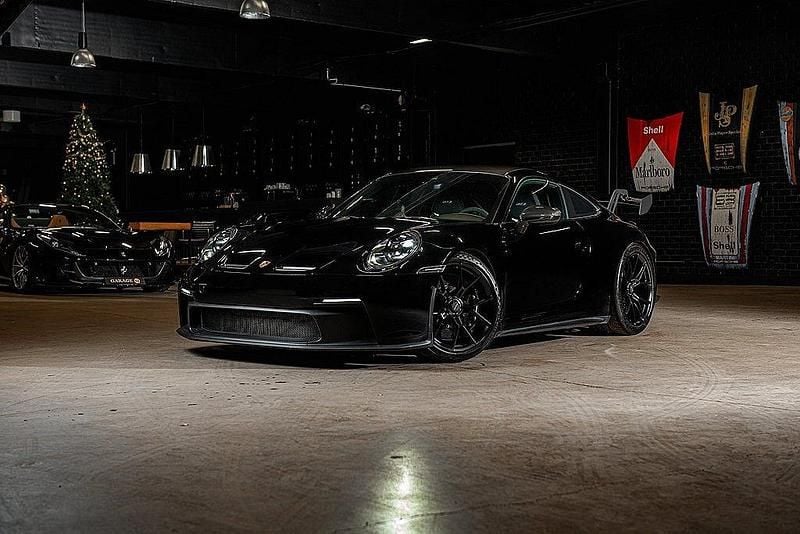 Begagnad 2022 Porsche 992 | 2 249 990 kr - Bild 1/4
