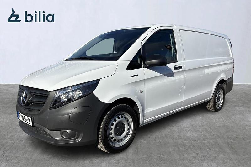 Begagnad Mercedes e-Vito 150 kW (204 HK) 2024 Vit Minibuss