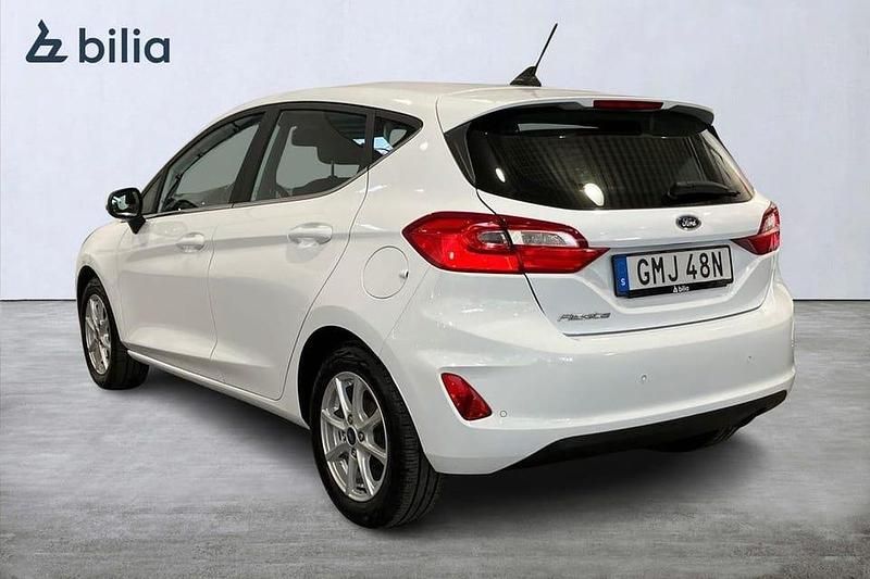 Begagnad Ford Fiesta Titanium 95 HK (69 kW) 2020 Vit Halvkombi