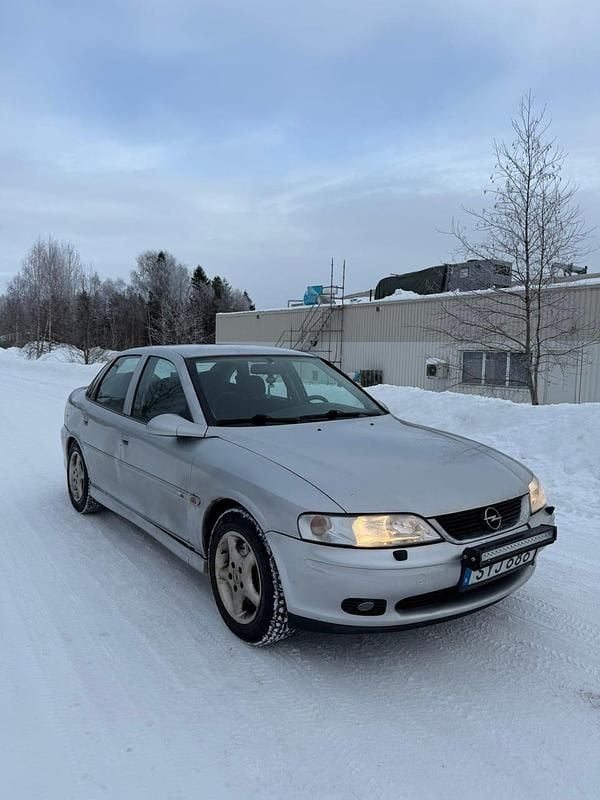 Begagnad Opel Vectra 125 HK (91 kW) 2001 Sedan