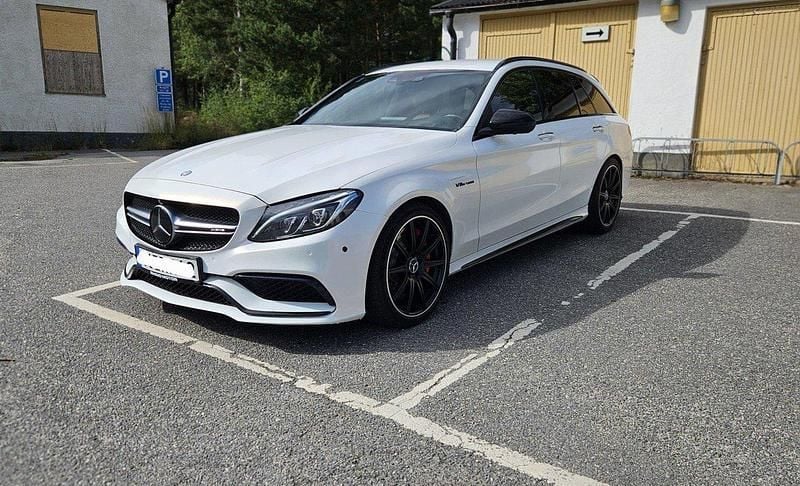 Begagnad 2017 Mercedes C63S AMG AMG Kombi | 469 000 kr (Superpris) - Bild 1/4