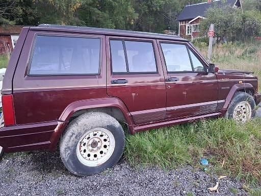 Begagnad 1992 Jeep Cherokee SUV | 11 000 kr - Bild 1/3