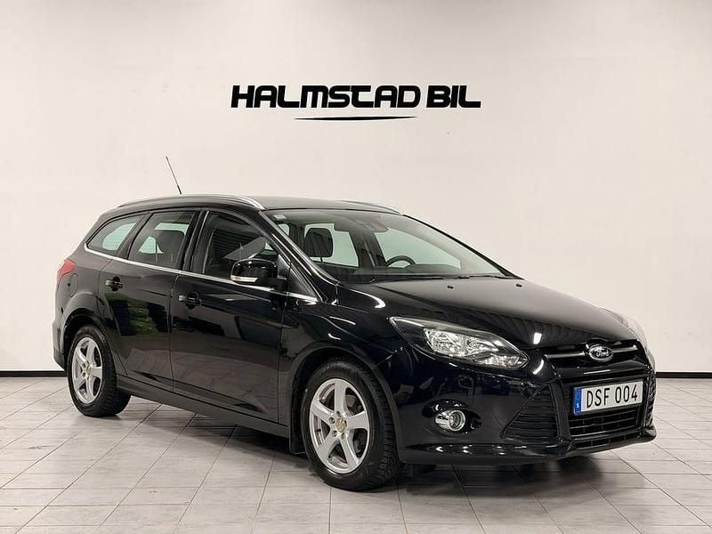 Begagnad Ford Focus Titanium 125 HK (91 kW) 2013 Svart Kombi
