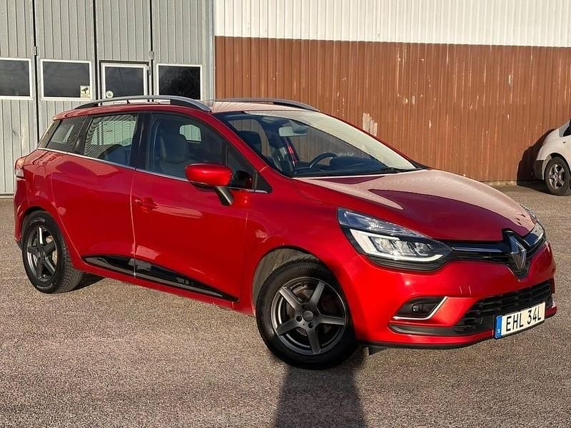 Röd Begagnad 2019 Renault Clio IV Intens Kombi | 89 000 kr (Marknadspris) - Bild 1/4