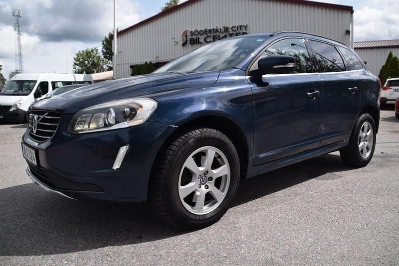 Blå (blå met) Begagnad 2014 Volvo XC60 Momentum SUV | 139 900 kr (Bra pris) - Bild 1/4