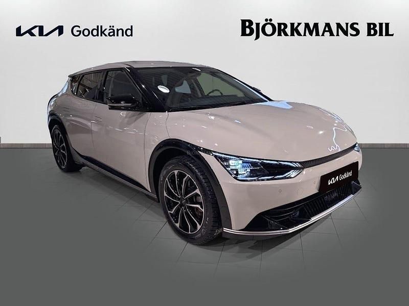 Begagnad Kia EV6 239 kW (326 HK) 2023 Ljusgrå (/glb/ glacier m) SUV