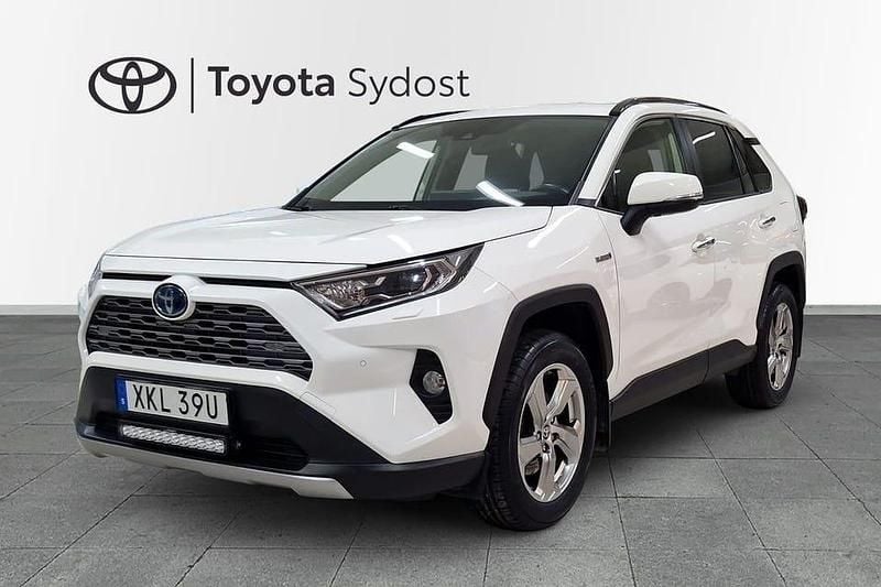 Begagnad Toyota RAV4 Hybrid Executive 224 HK (164 kW) 2021 Vit SUV