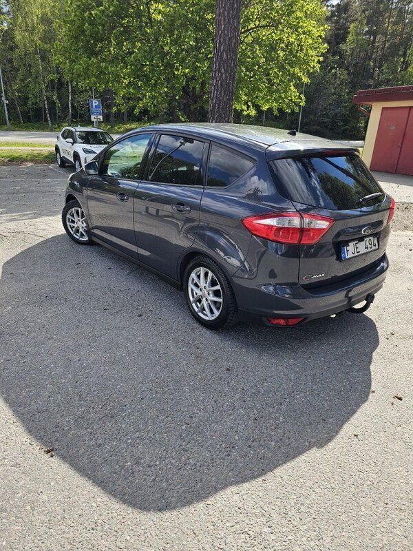 Grå Begagnad 2013 Ford C-MAX Trend Minibuss | 65 000 kr (Marknadspris) - Bild 1/4