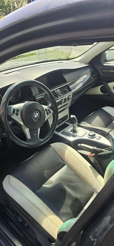 Grå Begagnad 2008 BMW 528 Sedan | 70 000 kr - Bild 1/4