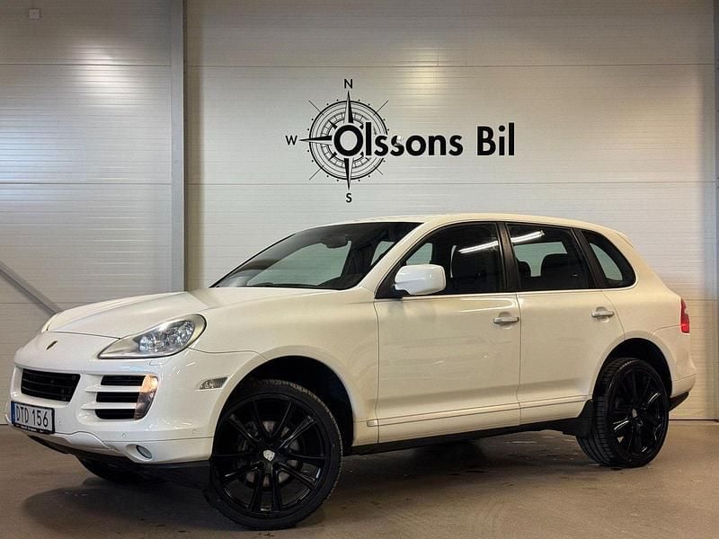 Vit Begagnad 2009 Porsche Cayenne SUV | 129 900 kr (Superpris) - Bild 1/4
