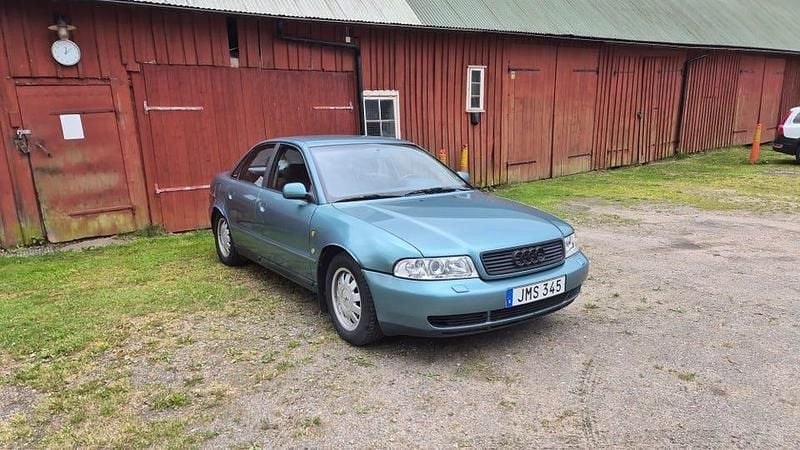 Begagnad Audi A4 101 HK (74 kW) 1999 Sedan