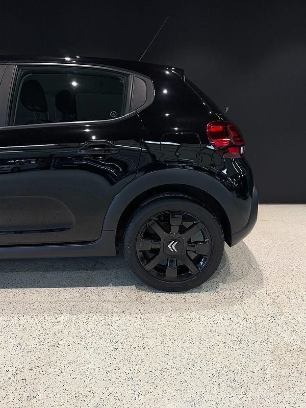 Begagnad Citroën C3 82 HK (60 kW) 2017 Svart Halvkombi