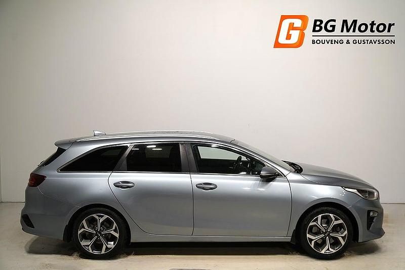 Begagnad Kia Ceed Sportswagon 140 HK (102 kW) 2018 Grå Kombi