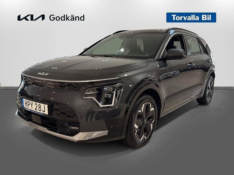 Grå Begagnad 2022 Kia e-Niro SUV | 289 900 kr (Lite dyr) - Bild 1/4
