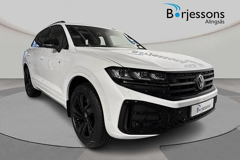 Vit Ny 2026 VW Touareg SUV | 867 900 kr (Superpris) - Bild 1/4