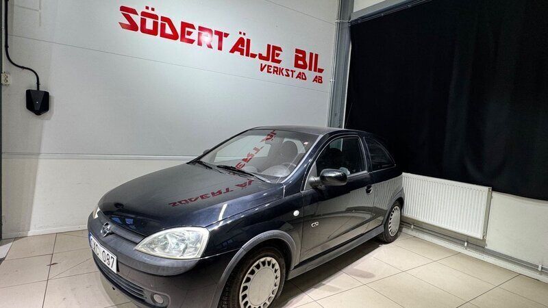 Svart Begagnad 2001 Opel Corsa Halvkombi | 24 900 kr - Bild 1/4
