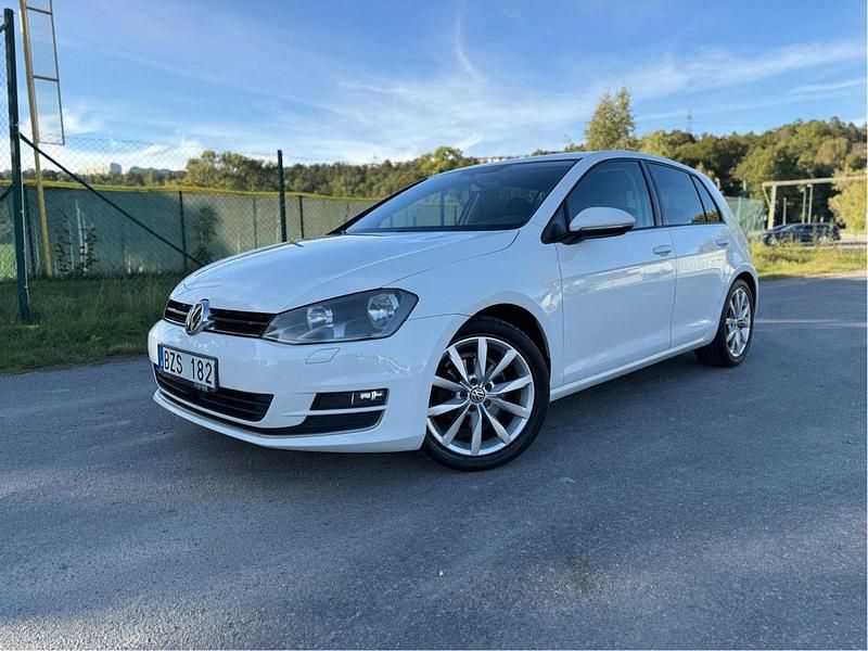 Vit Begagnad 2014 VW Golf VII GT Halvkombi | 86 000 kr (Marknadspris) - Bild 1/4