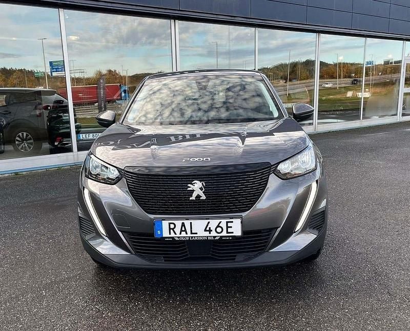 Begagnad Peugeot 2008 101 HK (74 kW) 2020 Grå SUV