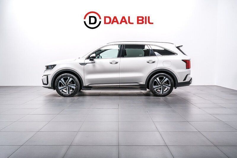 Vit Begagnad 2022 Kia Sorento 2 SUV | 389 700 kr (Marknadspris) - Bild 1/4