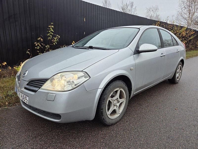 Silver Begagnad 2004 Nissan Primera Halvkombi | 19 500 kr (Marknadspris) - Bild 1/3