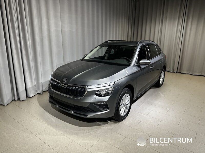 Grå Ny 2025 Skoda Kamiq Selection SUV | 319 000 kr (Marknadspris) - Bild 1/4