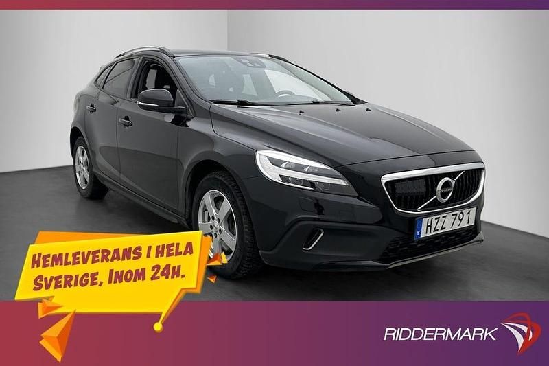Svart Begagnad 2017 Volvo V40 CC Momentum Kombi | 189 900 kr (Marknadspris) - Bild 1/3