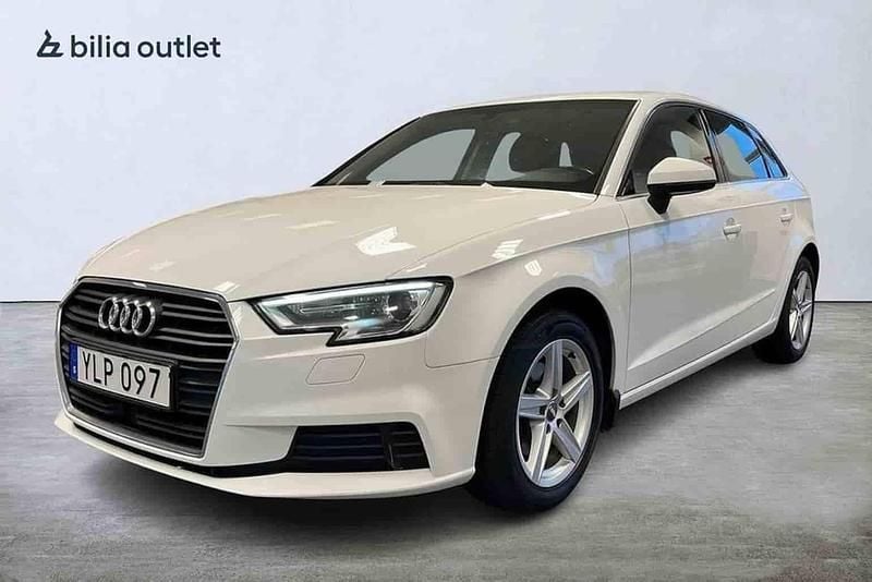 Vit Begagnad 2017 Audi A3 Sportback Halvkombi | 94 900 kr - Bild 1/1