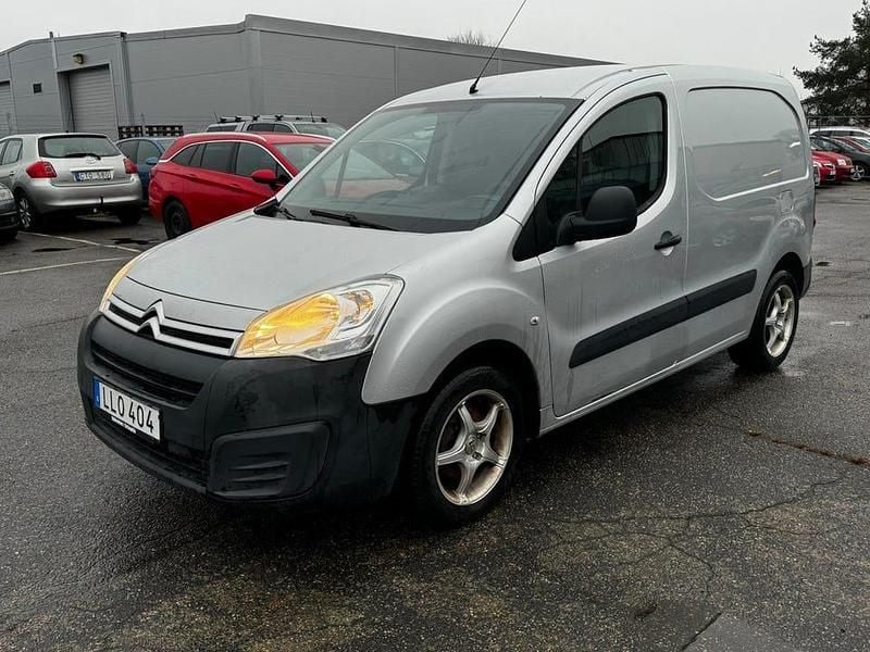 Silver Begagnad 2016 Citroën Berlingo Minibuss | 49 900 kr (Bra pris) - Bild 1/4