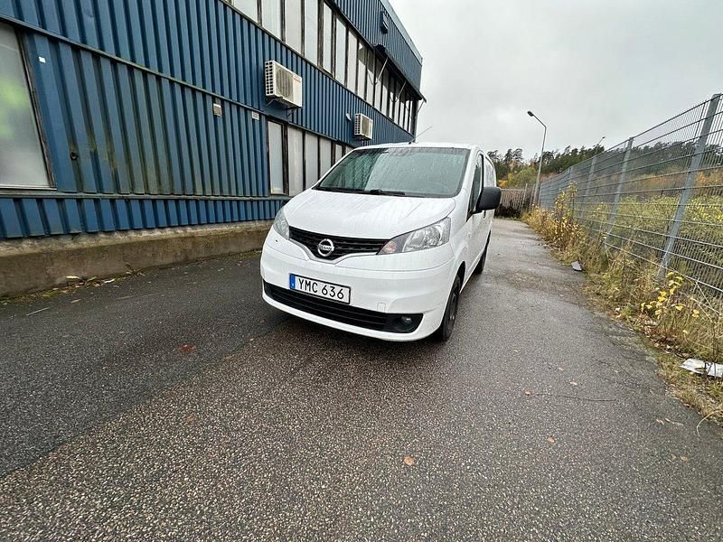 Vit Begagnad 2018 Nissan NV200 Van | 52 500 kr - Bild 1/4