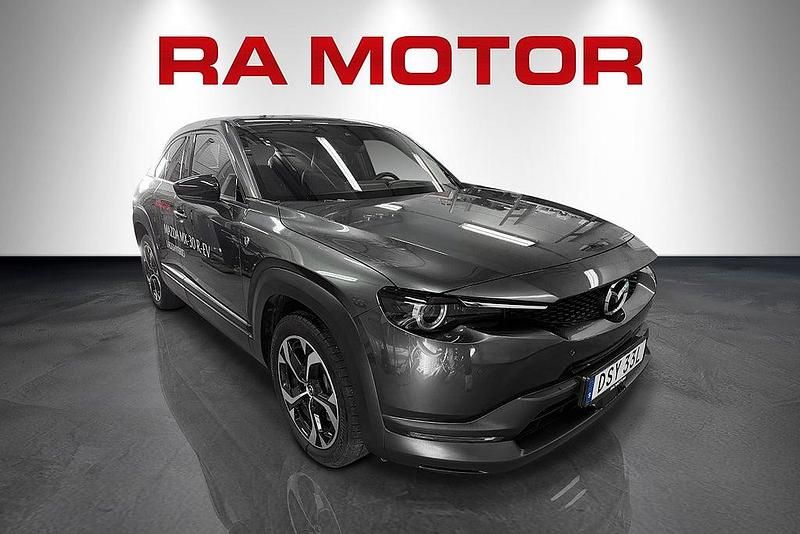 Begagnad Mazda MX30 Makoto 170 HK (125 kW) 2023 Grå (machine grey) SUV