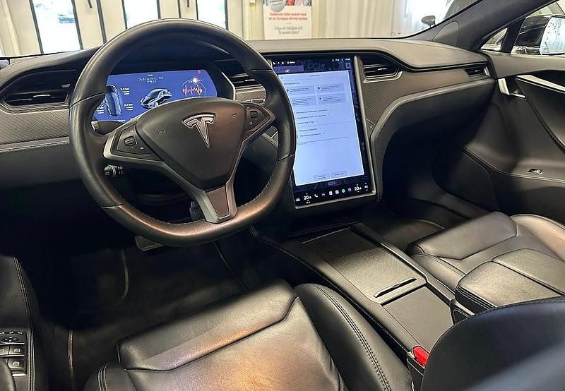 Begagnad Tesla Model S 386 kW (525 HK) 2019 Svart Halvkombi