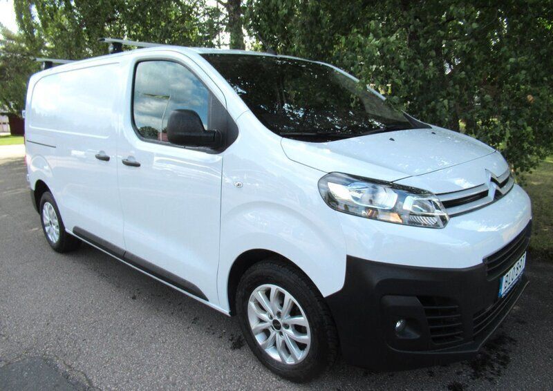 Vit Begagnad 2023 Citroën Jumpy Minibuss | 298 750 kr (Bra pris) - Bild 1/4