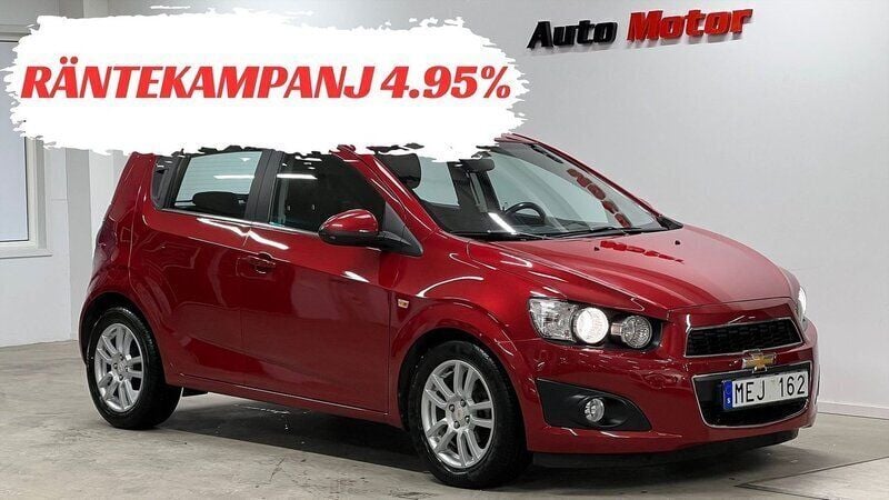 Röd Begagnad 2011 Chevrolet Aveo Halvkombi | 89 900 kr - Bild 1/3