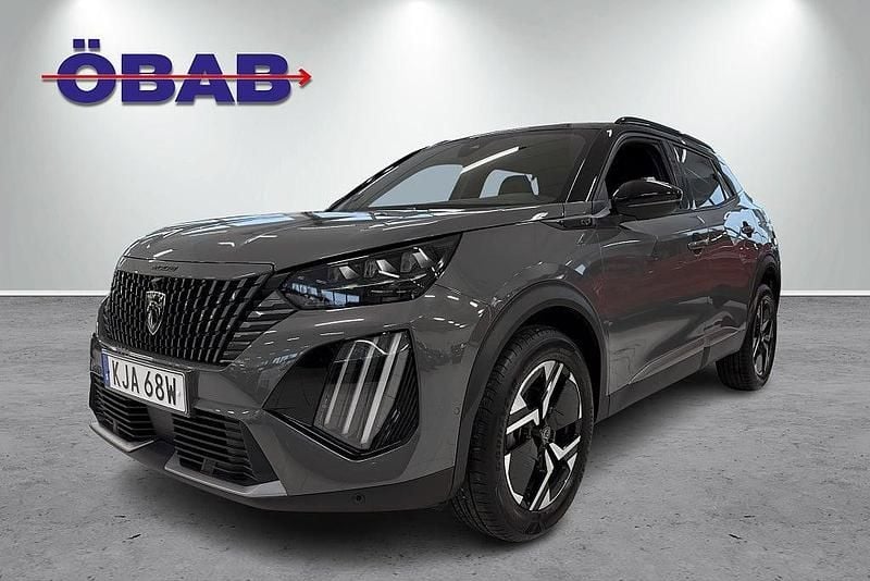 Grå Begagnad 2024 Peugeot 2008 GT SUV | 239 800 kr (Bra pris) - Bild 1/4