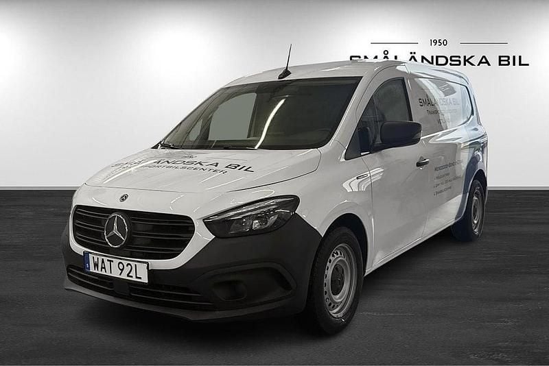 Begagnad Mercedes eCitan 90 kW (123 HK) 2023 Vit Van