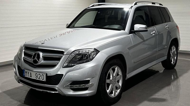 Silver Begagnad 2012 Mercedes GLK220 SUV | 119 900 kr (Marknadspris) - Bild 1/4